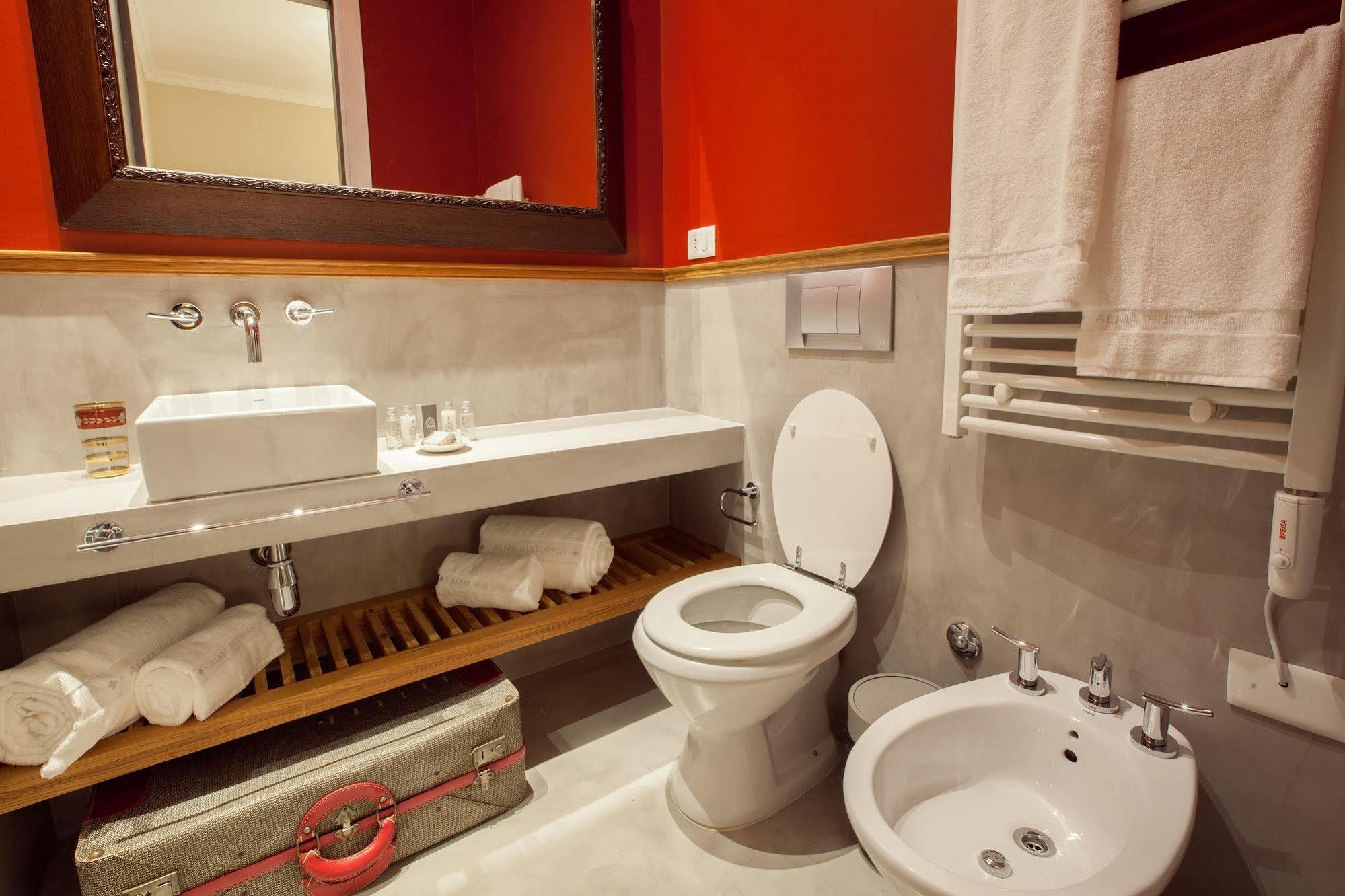 Hotel Alma Historica Boutique 4*
